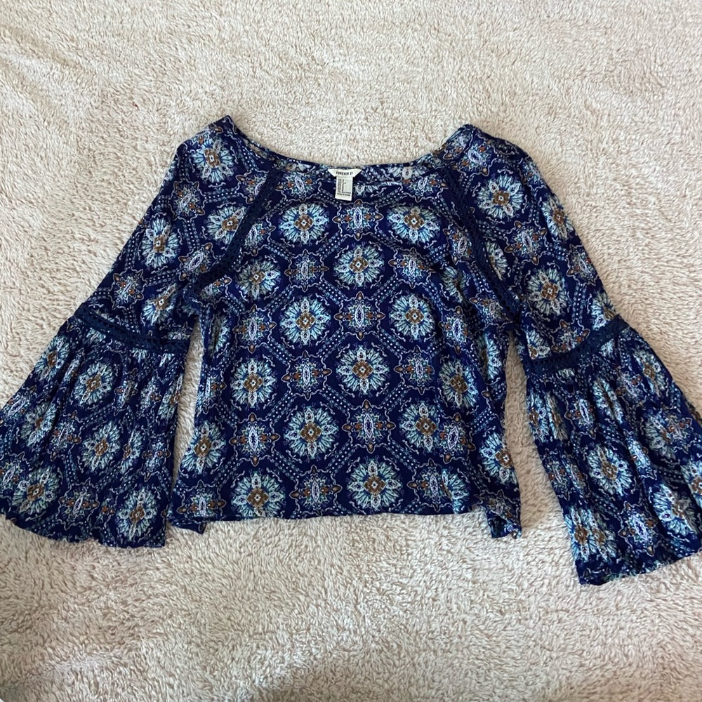 Long sleeve dress shirt